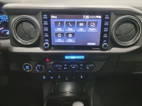 Used 2023 Toyota Tacoma TRD Off-Road image 21