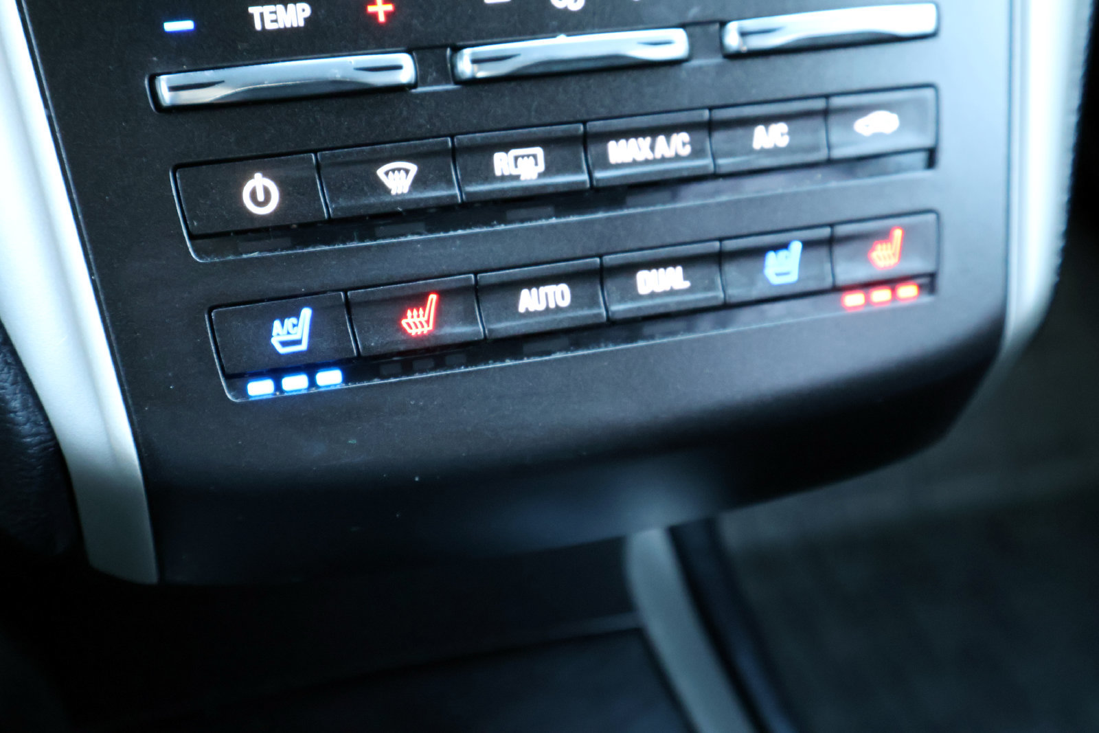 Used 2018 Lincoln MKC Reserve AWD/4WD image 23