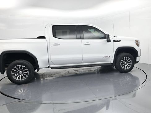 Used 2021 GMC Sierra 1500 AT4 w/ AT4 Premium Package AWD/4WD image 8