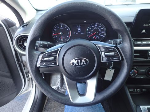 Used 2021 Kia Forte LXS image 13