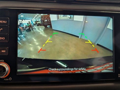 New 2025 Nissan Versa SR w/ Trunk Package image 17