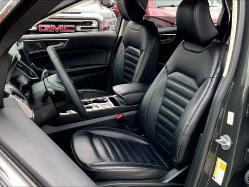 Used 2022 Ford Edge SEL w/ Convenience Package image 7