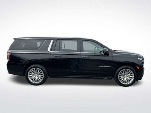 Used 2023 Chevrolet Suburban High Country AWD/4WD image 6