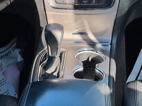 Used 2018 Jeep Grand Cherokee Limited image 14