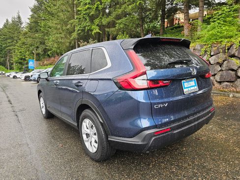 Certified 2025 Honda CR-V LX image 5