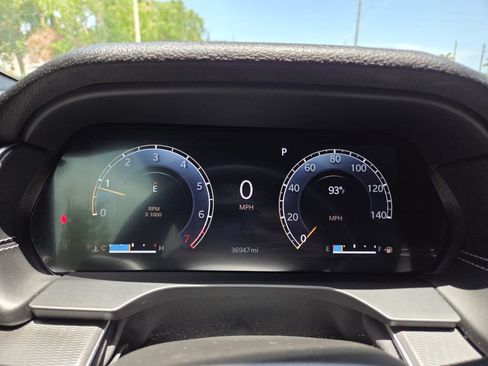 Used 2024 Jeep Grand Cherokee L Altitude RWD image 37