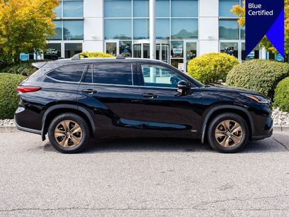 Used 2022 Toyota Highlander Bronze Edition