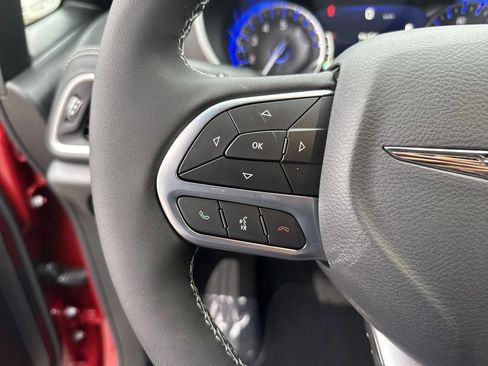 New 2026 Chrysler Pacifica Select image 30