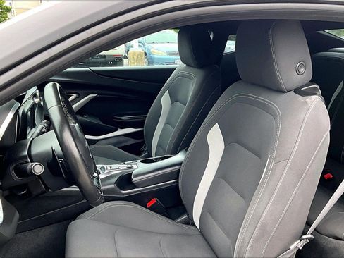 Used 2018 Chevrolet Camaro LT RWD image 22