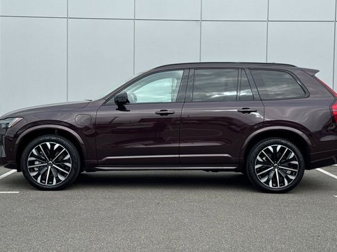 Certified 2026 Volvo XC90 T8 Ultra w/ Lounge Package AWD/4WD image 2