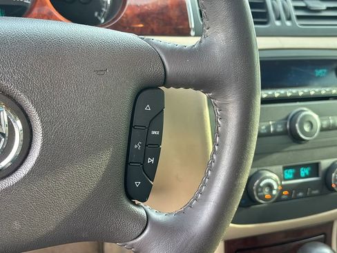 Used 2008 Buick Lucerne CXL w/ Driver Confidence Package image 18