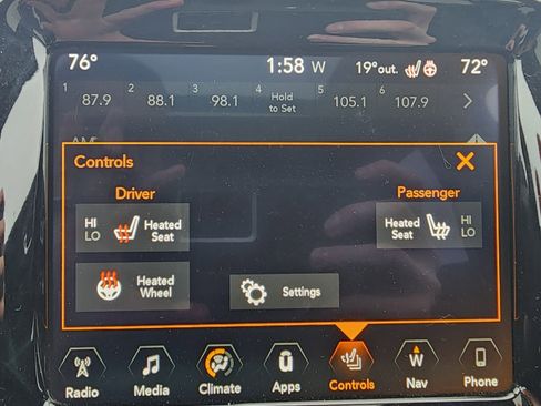 Used 2017 Jeep Compass Limited image 4