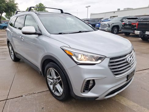 Used 2017 Hyundai Santa Fe FWD image 8