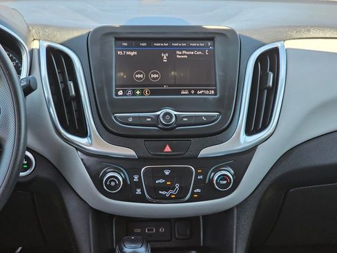 Used 2021 Chevrolet Equinox LS w/ LS Convenience Package FWD image 18