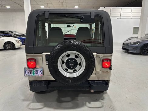 Used 1995 Jeep Wrangler Sahara AWD/4WD image 4