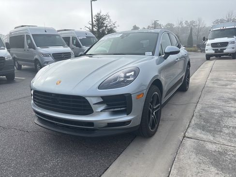 Used 2021 Porsche Macan image 8