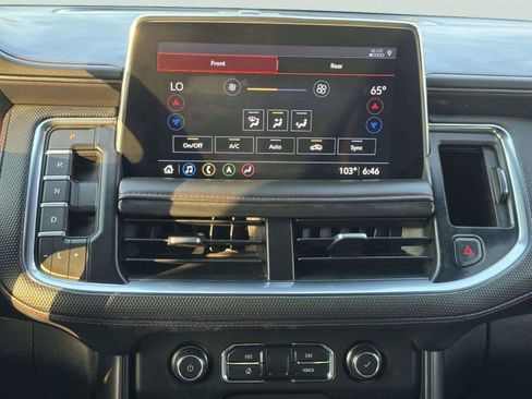 Used 2021 Chevrolet Tahoe RST w/ Luxury Package RWD image 31