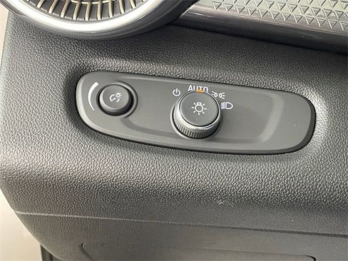 New 2026 Chevrolet Trax ACTIV w/ Driver Confidence Package image 13