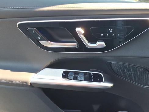 New 2026 Mercedes-Benz GLC 300 4MATIC image 12