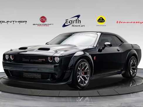 Used 2022 Dodge Challenger SRT Hellcat RWD image 1