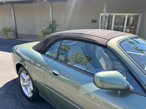 Used 1999 Jaguar XK8 Convertible RWD image 17