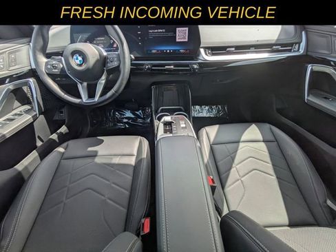 Used 2025 BMW X1 xDrive28i AWD/4WD image 12