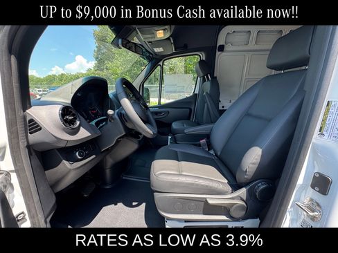 New 2025 Mercedes-Benz Sprinter 2500 image 5