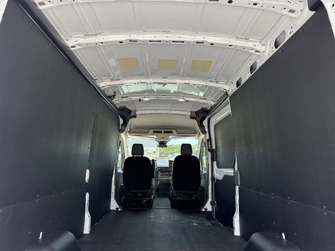 New 2026 Ford Transit 250 148 Medium Roof RWD image 24