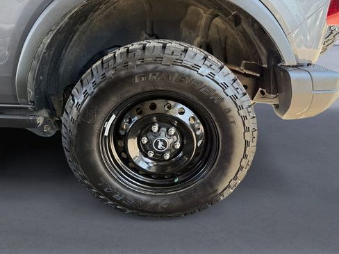 Used 2022 Ford Bronco Black Diamond image 12