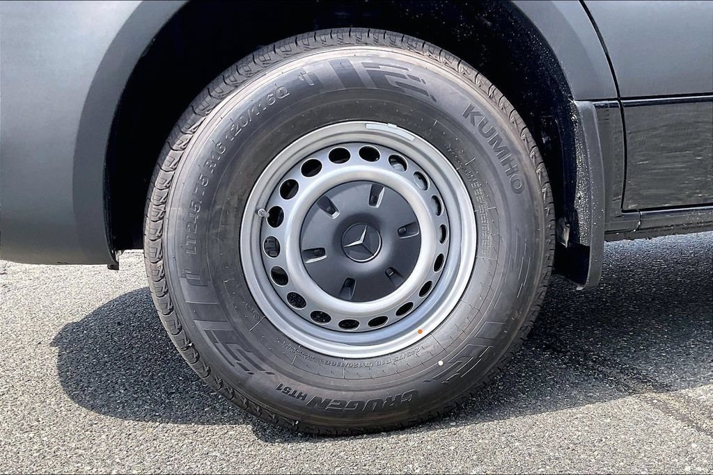 New 2026 Mercedes-Benz Sprinter 2500 image 11