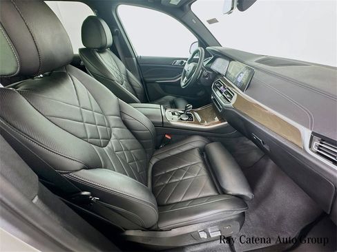 Used 2023 BMW X5 xDrive40i w/ Premium Package image 29