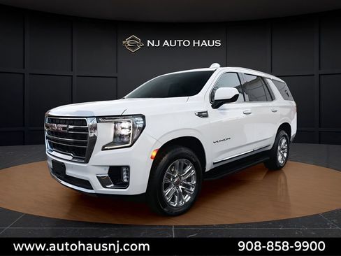 Used 2024 GMC Yukon SLT AWD/4WD image 4