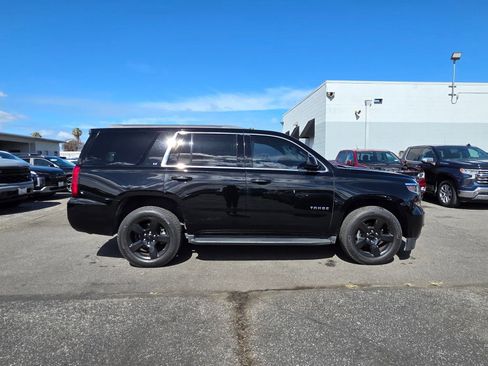 Used 2017 Chevrolet Tahoe LT w/ LT Midnight Edition RWD image 7