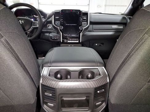 New 2026 RAM 2500 Big Horn AWD/4WD image 10