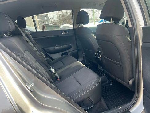 Used 2020 Kia Sportage LX AWD/4WD image 28