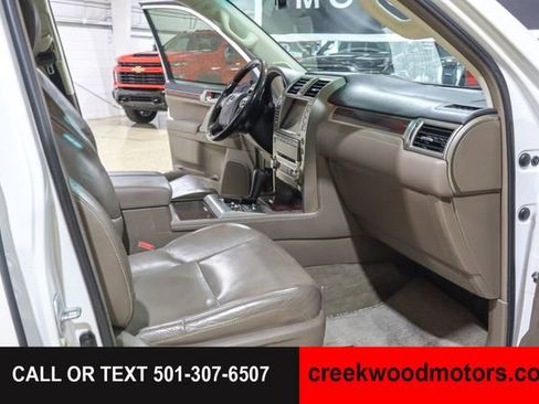 Used 2015 Lexus GX 460 Luxury AWD/4WD image 12
