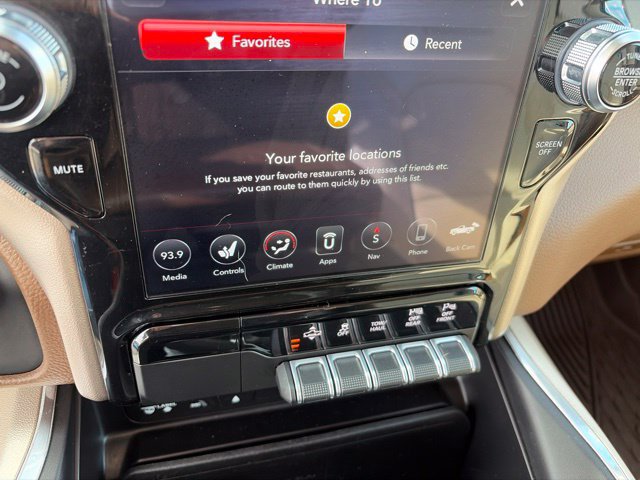 Used 2019 RAM 1500 Laramie AWD/4WD image 26