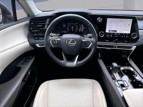 Used 2024 Lexus RX 350 FWD w/ Technology Package image 13