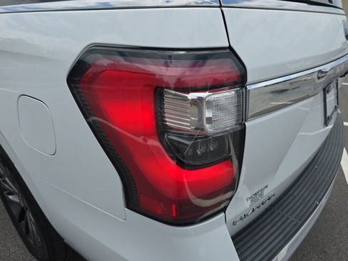 Used 2021 Ford Expedition Max Limited image 36