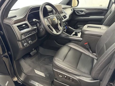 Used 2022 Chevrolet Tahoe LT w/ Luxury Package AWD/4WD image 12