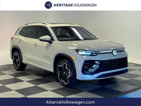 New 2026 Volkswagen Tiguan SEL R-Line AWD/4WD image 1