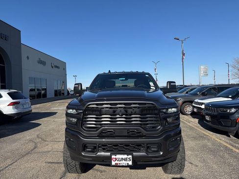 New 2026 RAM 2500 Big Horn AWD/4WD image 3