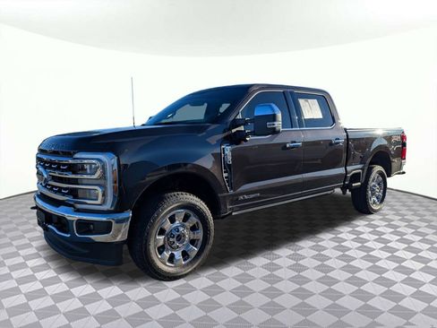 Used 2025 Ford F250 Lariat w/ Chrome Package image 7