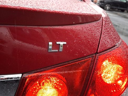 Used 2014 Chevrolet Cruze LT w/ All-Star Edition image 46