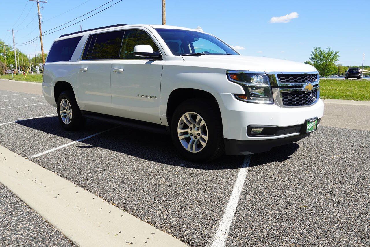 Used 2019 Chevrolet Suburban LT AWD/4WD image 2