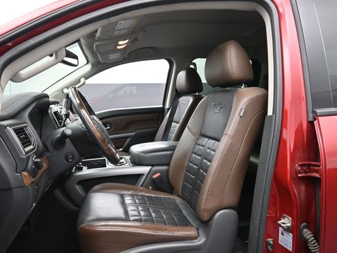 Used 2017 Nissan Titan Platinum Reserve image 19