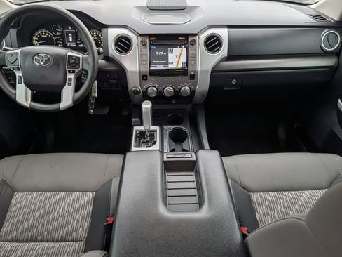Used 2019 Toyota Tundra SR5 w/ SR5 Upgrade Package AWD/4WD image 11