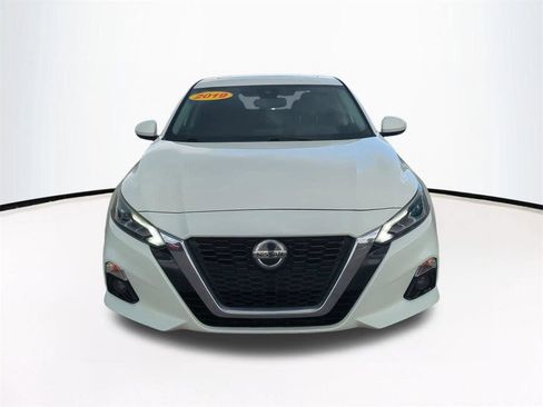 Used 2019 Nissan Altima 2.5 SV FWD image 3