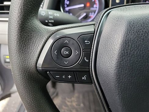 Used 2019 Toyota Camry LE image 22