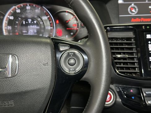 Used 2016 Honda Accord EX-L image 26